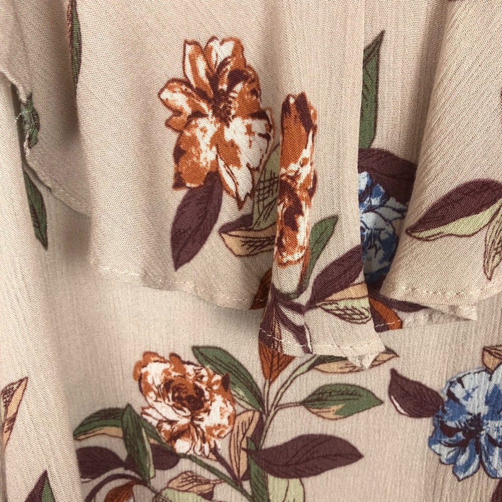 NWT 14th & Union flutter sleeve cold shoulder cami - Picture 5 of 8